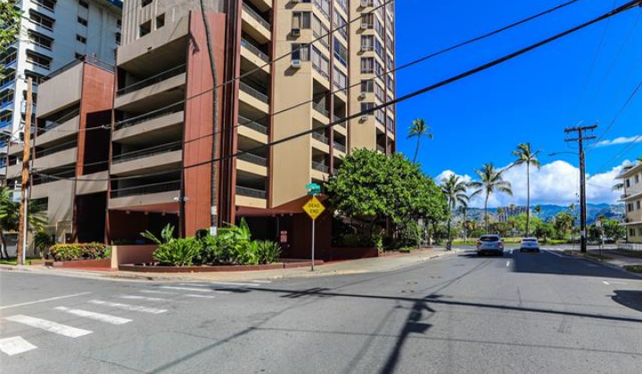 320 Liliuokalani Avenue,Honolulu,Hawaii,96815,2 ベッドルーム ベッドルーム,1 バスルームバスルーム,コンド / タウンハウス,Liliuokalani,7,19022038