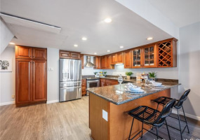 311 Ohua Avenue,Honolulu,Hawaii,96815,3 Bedrooms Bedrooms,2 BathroomsBathrooms,Condo/Townhouse,Ohua,14,17887463