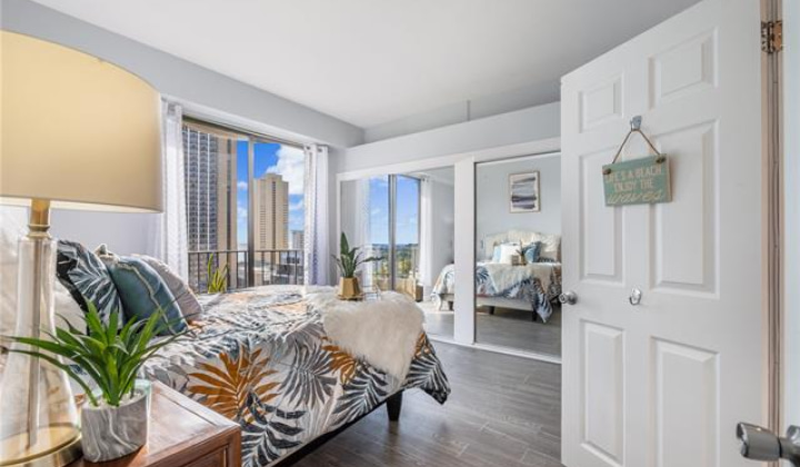 311 Ohua Avenue,Honolulu,Hawaii,96815,3 Bedrooms Bedrooms,2 BathroomsBathrooms,Condo/Townhouse,Ohua,14,17887463