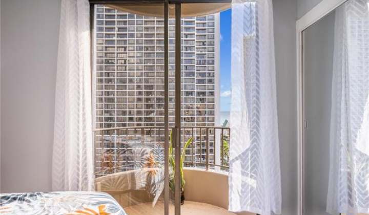 311 Ohua Avenue,Honolulu,Hawaii,96815,3 Bedrooms Bedrooms,2 BathroomsBathrooms,Condo/Townhouse,Ohua,14,17887463