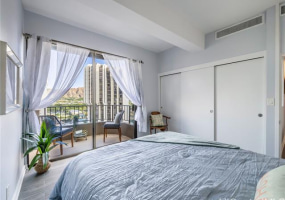 311 Ohua Avenue,Honolulu,Hawaii,96815,3 Bedrooms Bedrooms,2 BathroomsBathrooms,Condo/Townhouse,Ohua,14,17887463