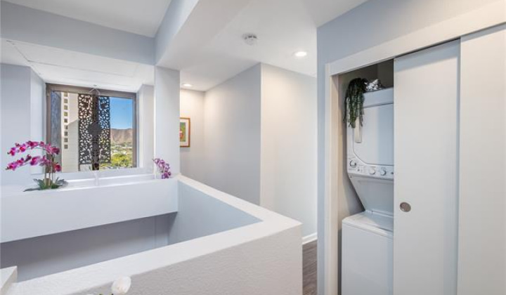 311 Ohua Avenue,Honolulu,Hawaii,96815,3 Bedrooms Bedrooms,2 BathroomsBathrooms,Condo/Townhouse,Ohua,14,17887463