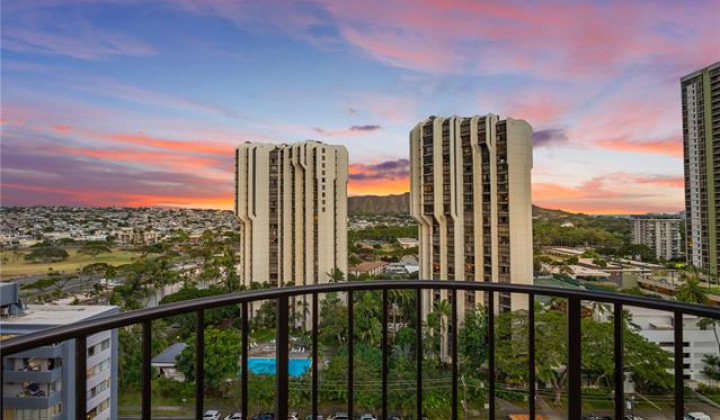 311 Ohua Avenue,Honolulu,Hawaii,96815,3 Bedrooms Bedrooms,2 BathroomsBathrooms,Condo/Townhouse,Ohua,14,17887463