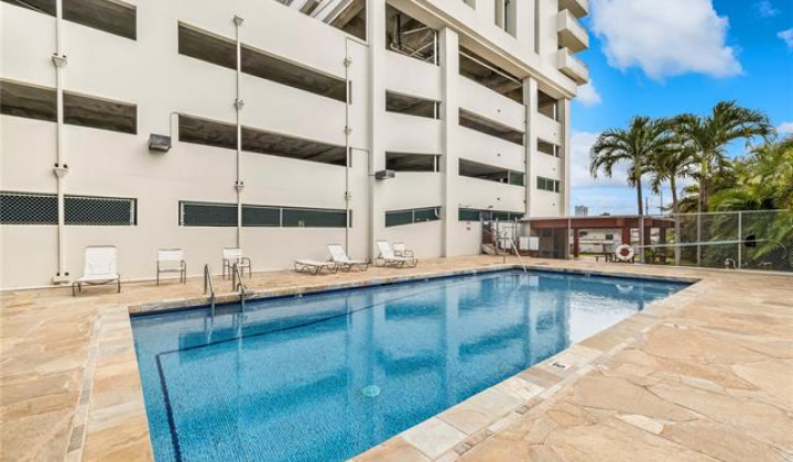 796 Isenberg Street,Honolulu,Hawaii,96826,1 ベッドルーム ベッドルーム,1 バスルームバスルーム,コンド / タウンハウス,Isenberg,19,17888018