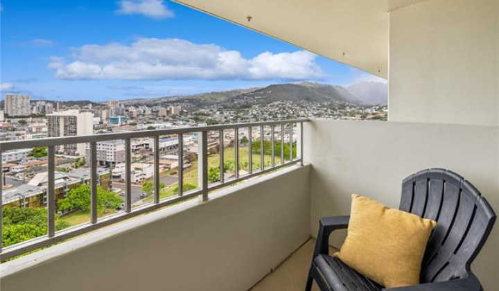 796 Isenberg Street,Honolulu,Hawaii,96826,1 ベッドルーム ベッドルーム,1 バスルームバスルーム,コンド / タウンハウス,Isenberg,19,17888018