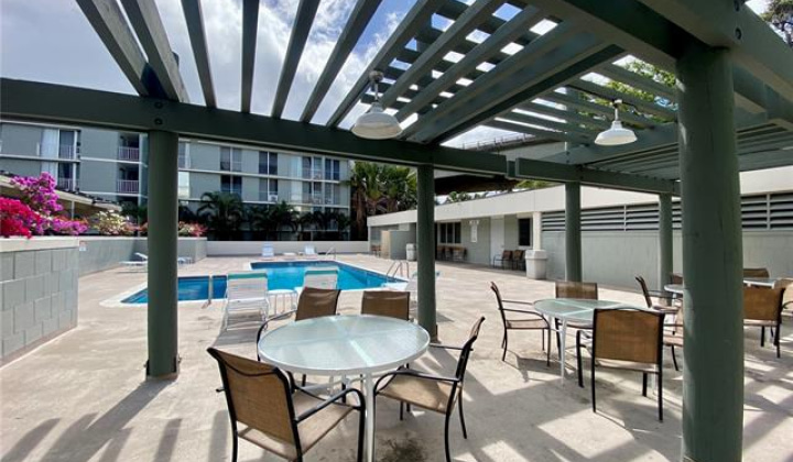 2845 Waialae Avenue,Honolulu,Hawaii,96826,2 Bedrooms Bedrooms,1 BathroomBathrooms,Condo/Townhouse,Waialae,2,17888166