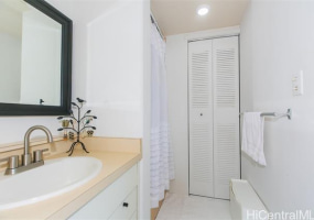 1617 Keeaumoku Street,Honolulu,Hawaii,96822,2 ベッドルーム ベッドルーム,1 バスルームバスルーム,コンド / タウンハウス,Keeaumoku,4,17888665