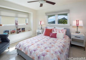 1007 Kuamauna Street,Honolulu,Hawaii,96825,6 ベッドルーム ベッドルーム,5 バスルームバスルーム,一戸建て,Kuamauna,17893107