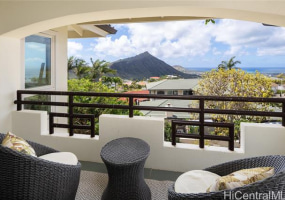 1007 Kuamauna Street,Honolulu,Hawaii,96825,6 ベッドルーム ベッドルーム,5 バスルームバスルーム,一戸建て,Kuamauna,17893107