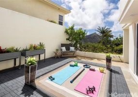 1007 Kuamauna Street,Honolulu,Hawaii,96825,6 ベッドルーム ベッドルーム,5 バスルームバスルーム,一戸建て,Kuamauna,17893107