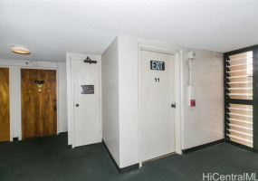 2724 Kahoaloha Lane,Honolulu,Hawaii,96826,2 ベッドルーム ベッドルーム,2 バスルームバスルーム,コンド / タウンハウス,Kahoaloha,11,17895715