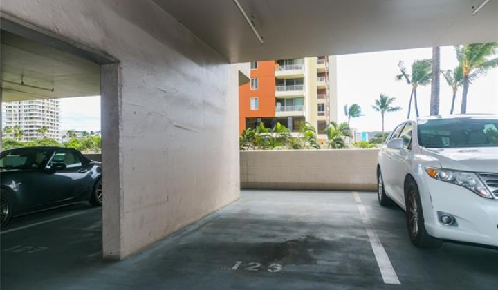 2724 Kahoaloha Lane,Honolulu,Hawaii,96826,2 ベッドルーム ベッドルーム,2 バスルームバスルーム,コンド / タウンハウス,Kahoaloha,11,17895715