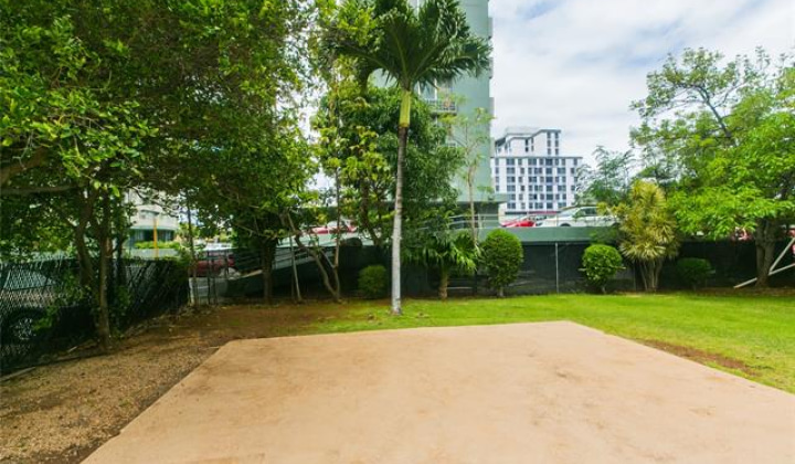 2724 Kahoaloha Lane,Honolulu,Hawaii,96826,2 ベッドルーム ベッドルーム,2 バスルームバスルーム,コンド / タウンハウス,Kahoaloha,11,17895715