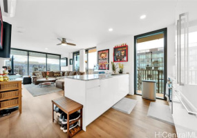 987 Queen Street,Honolulu,Hawaii,96814,2 ベッドルーム ベッドルーム,2 バスルームバスルーム,コンド / タウンハウス,Queen,39,17896204