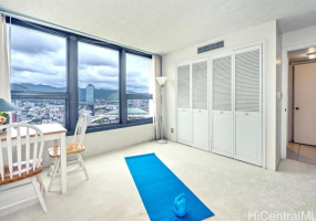 1511 Nuuanu Avenue,Honolulu,Hawaii,96817,1 Bedroom Bedrooms,1 BathroomBathrooms,Condo/Townhouse,Nuuanu,2,17517541