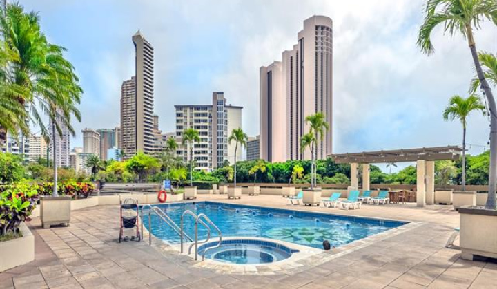 1650 Ala Moana Boulevard,Honolulu,Hawaii,96815,2 Bedrooms Bedrooms,2 BathroomsBathrooms,Condo/Townhouse,Ala Moana,25,17898424