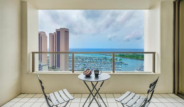 1650 Ala Moana Boulevard,Honolulu,Hawaii,96815,2 Bedrooms Bedrooms,2 BathroomsBathrooms,Condo/Townhouse,Ala Moana,25,17898424
