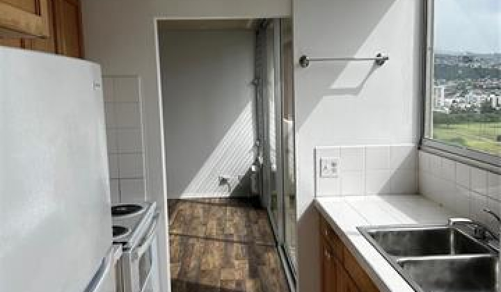 444 Nahua Street,Honolulu,Hawaii,96815,1 Bedroom Bedrooms,1 BathroomBathrooms,Condo/Townhouse,Nahua,2005,17902141