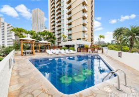 2045 Kalakaua Avenue,Honolulu,Hawaii,96815,1 Bedroom Bedrooms,1 BathroomBathrooms,Condo/Townhouse,Kalakaua,17,17905686