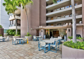 1910 Ala Moana Boulevard,Honolulu,Hawaii,96815,2 Bedrooms Bedrooms,2 BathroomsBathrooms,Condo/Townhouse,Ala Moana,39,18493612