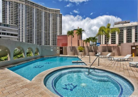 1910 Ala Moana Boulevard,Honolulu,Hawaii,96815,2 Bedrooms Bedrooms,2 BathroomsBathrooms,Condo/Townhouse,Ala Moana,39,18493612