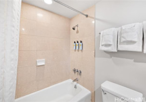 2045 Kalakaua Avenue,Honolulu,Hawaii,96815,1 Bedroom Bedrooms,1 BathroomBathrooms,Condo/Townhouse,Kalakaua,17,17905686