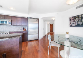 1837 Kalakaua Avenue,Honolulu,Hawaii,96815,2 Bedrooms Bedrooms,2 BathroomsBathrooms,Condo/Townhouse,Kalakaua,24,17907325