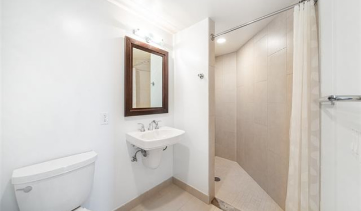 1837 Kalakaua Avenue,Honolulu,Hawaii,96815,2 Bedrooms Bedrooms,2 BathroomsBathrooms,Condo/Townhouse,Kalakaua,24,17907325