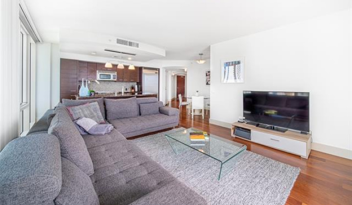 1837 Kalakaua Avenue,Honolulu,Hawaii,96815,2 Bedrooms Bedrooms,2 BathroomsBathrooms,Condo/Townhouse,Kalakaua,24,17907325