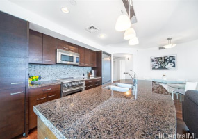 1837 Kalakaua Avenue,Honolulu,Hawaii,96815,2 Bedrooms Bedrooms,2 BathroomsBathrooms,Condo/Townhouse,Kalakaua,24,17907325