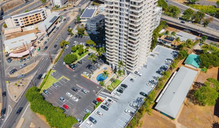 2825 South King Street,Honolulu,Hawaii,96826,2 Bedrooms Bedrooms,2 BathroomsBathrooms,Condo/Townhouse,South King,4,19056018