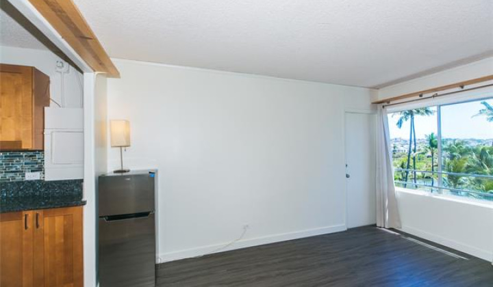 2547 Ala Wai Boulevard,Honolulu,Hawaii,96815,2 Bedrooms Bedrooms,2 BathroomsBathrooms,Condo/Townhouse,Ala Wai,7,17909990