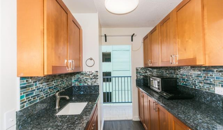 2547 Ala Wai Boulevard,Honolulu,Hawaii,96815,2 Bedrooms Bedrooms,2 BathroomsBathrooms,Condo/Townhouse,Ala Wai,7,17909990