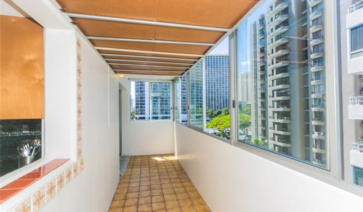 2547 Ala Wai Boulevard,Honolulu,Hawaii,96815,2 Bedrooms Bedrooms,2 BathroomsBathrooms,Condo/Townhouse,Ala Wai,7,17909990