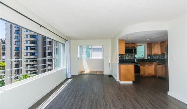 2547 Ala Wai Boulevard,Honolulu,Hawaii,96815,2 Bedrooms Bedrooms,2 BathroomsBathrooms,Condo/Townhouse,Ala Wai,7,17909990