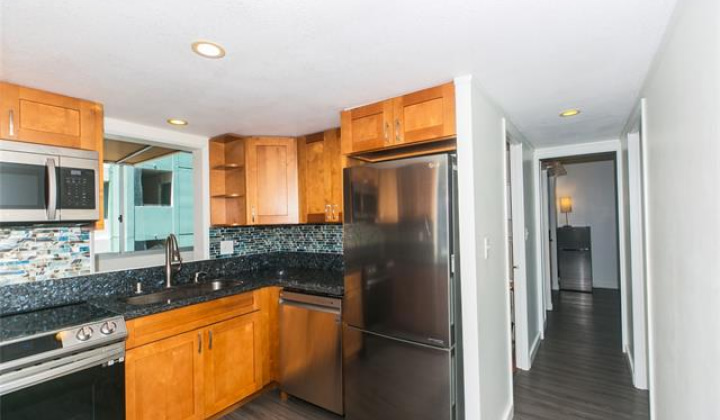 2547 Ala Wai Boulevard,Honolulu,Hawaii,96815,2 Bedrooms Bedrooms,2 BathroomsBathrooms,Condo/Townhouse,Ala Wai,7,17909990