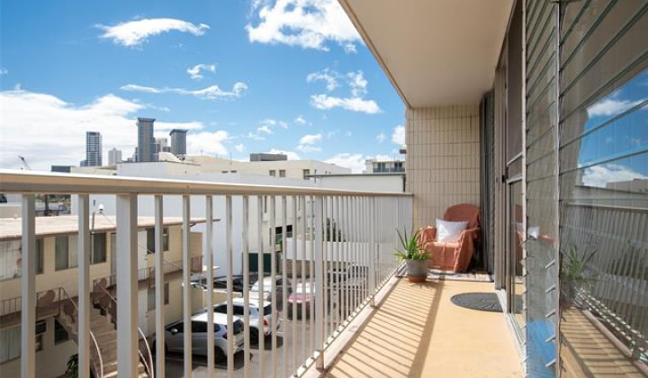 827 Kinau Street,Honolulu,Hawaii,96813,1 Bedroom Bedrooms,1 BathroomBathrooms,Condo/Townhouse,Kinau,1,17910275
