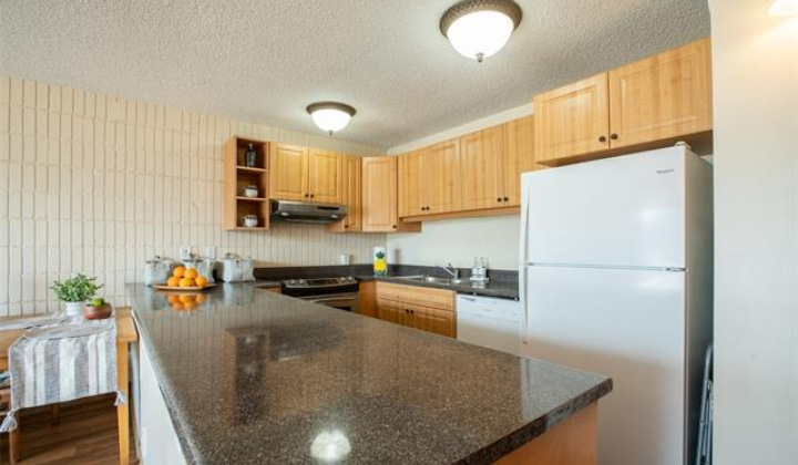 827 Kinau Street,Honolulu,Hawaii,96813,1 Bedroom Bedrooms,1 BathroomBathrooms,Condo/Townhouse,Kinau,1,17910275