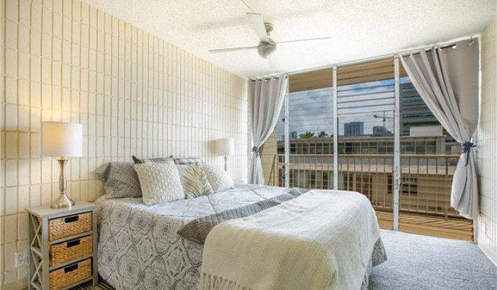 827 Kinau Street,Honolulu,Hawaii,96813,1 Bedroom Bedrooms,1 BathroomBathrooms,Condo/Townhouse,Kinau,1,17910275