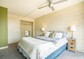 827 Kinau Street,Honolulu,Hawaii,96813,1 Bedroom Bedrooms,1 BathroomBathrooms,Condo/Townhouse,Kinau,1,17910275
