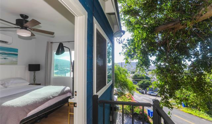 654 Judd Street,Honolulu,Hawaii,96817,3 Bedrooms Bedrooms,2 BathroomsBathrooms,Single family,Judd,19076973