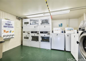 2427 Kuhio Avenue,Honolulu,Hawaii,96815,1 Bedroom Bedrooms,1 BathroomBathrooms,Condo/Townhouse,Kuhio,10,18704665