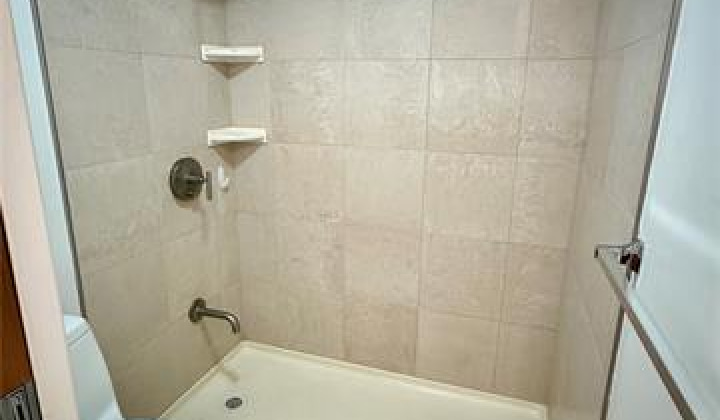 411 Hobron Lane,Honolulu,Hawaii,96815,1 Bedroom Bedrooms,1 BathroomBathrooms,Condo/Townhouse,Hobron,9,18376823