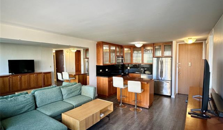 411 Hobron Lane,Honolulu,Hawaii,96815,1 Bedroom Bedrooms,1 BathroomBathrooms,Condo/Townhouse,Hobron,9,18376823