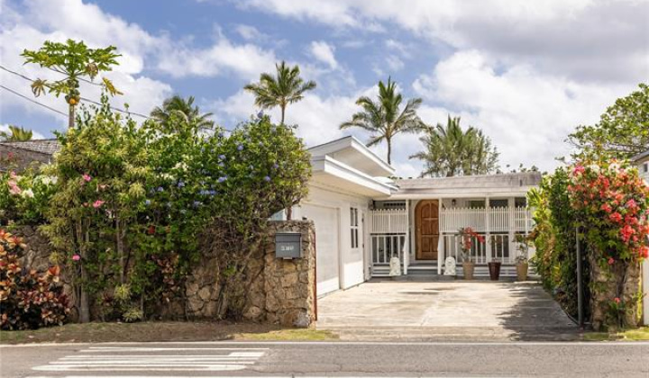 49-721 Kamehameha Highway,Kaaawa,Hawaii,96730,4 Bedrooms Bedrooms,4 BathroomsBathrooms,Single family,Kamehameha,17918161