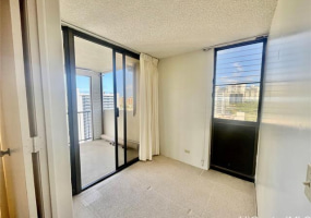 1201 Wilder Avenue,Honolulu,Hawaii,96822,1 Bedroom Bedrooms,1 BathroomBathrooms,Condo/Townhouse,Wilder,1,17920970