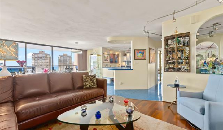 1910 Ala Moana Boulevard,Honolulu,Hawaii,96815,2 Bedrooms Bedrooms,2 BathroomsBathrooms,Condo/Townhouse,Ala Moana,32,19106000
