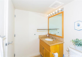 1296 Kapiolani Boulevard,Honolulu,Hawaii,96814,2 Bedrooms Bedrooms,2 BathroomsBathrooms,Condo/Townhouse,Kapiolani,38,17922626