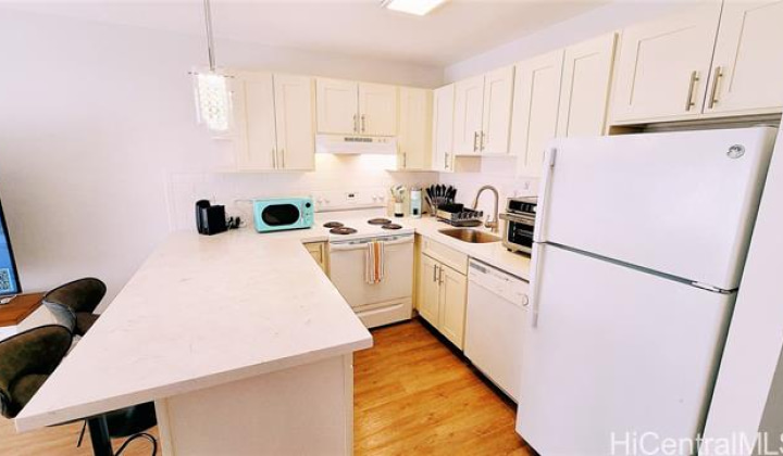 411 Hobron Lane,Honolulu,Hawaii,96815,1 ベッドルーム ベッドルーム,1 バスルームバスルーム,コンド / タウンハウス,Hobron,14,17923016