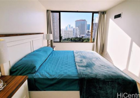 360 Puuikena Drive,Honolulu,Hawaii,96821,5 ベッドルーム ベッドルーム,6 バスルームバスルーム,一戸建て,Puuikena,17095345
